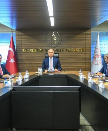 Prof. Dr. Murat Şeker başkanlığındaki HİB yönetimi Ankara'ya çıkarma yaptı